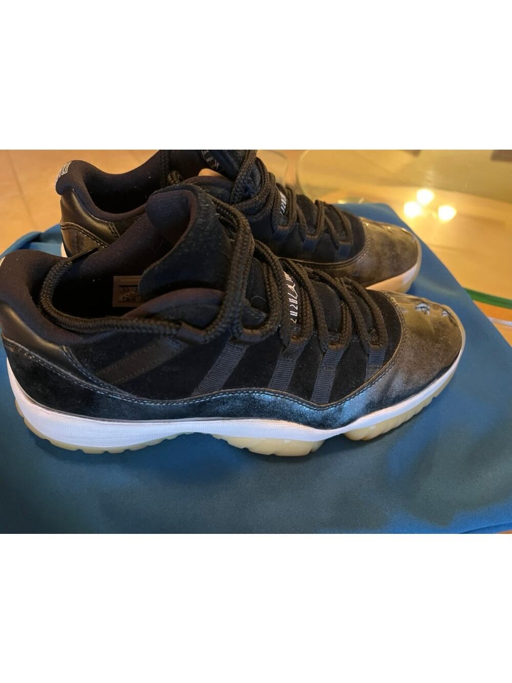 Nike Air Jordan 11 Retro Low Barons Size 9.5